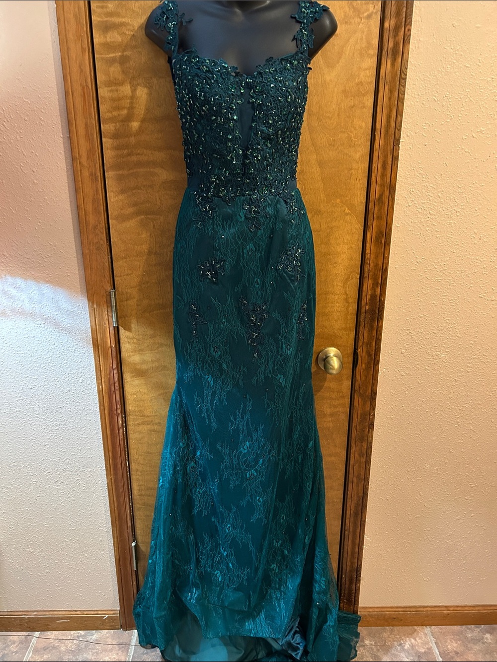 Source Unknown Emerald Lace Beaded Prom Gown